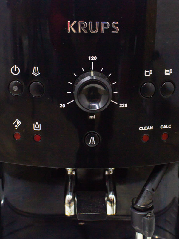 AUTOMATICKÝ KÁVOVAR KRUPS EA81 (Essential) - 3