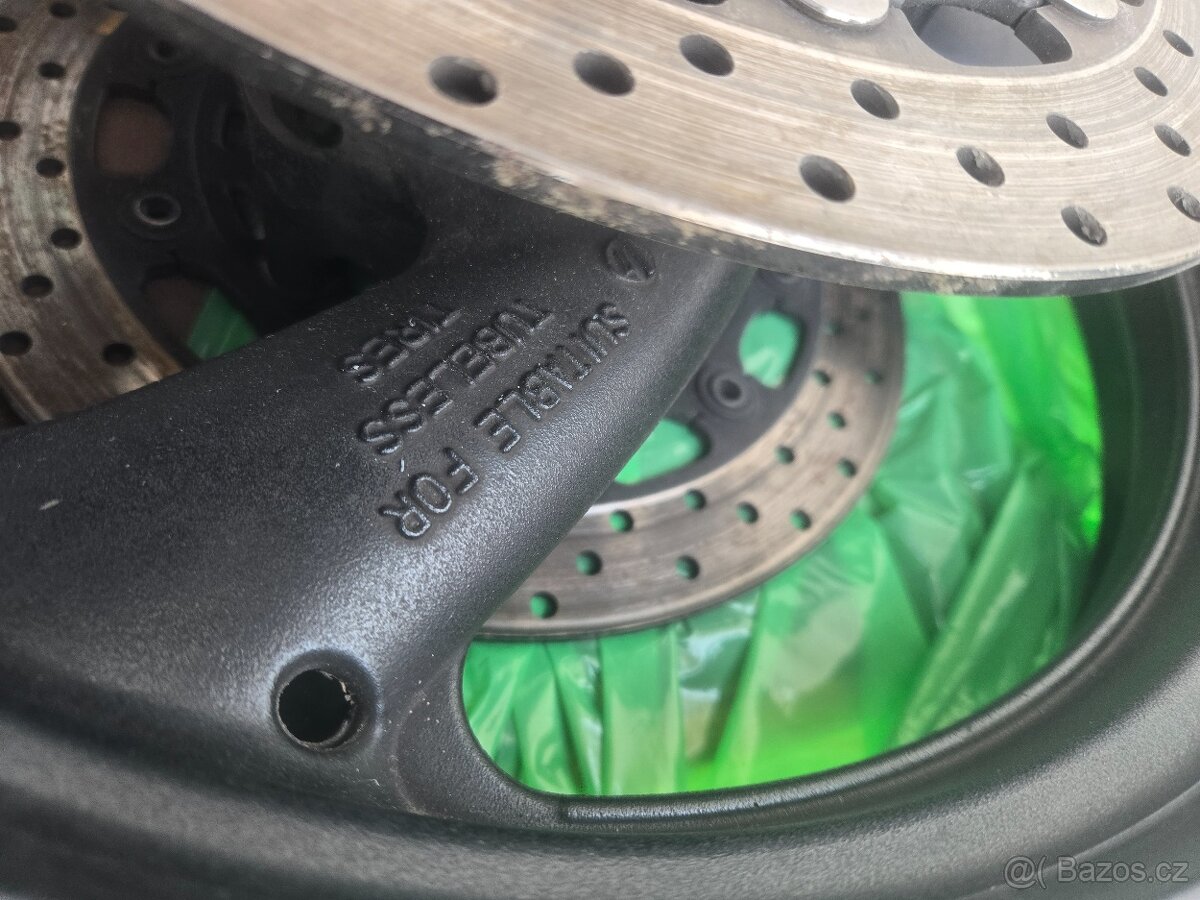 Přední kolo YAMAHA 17" - 3