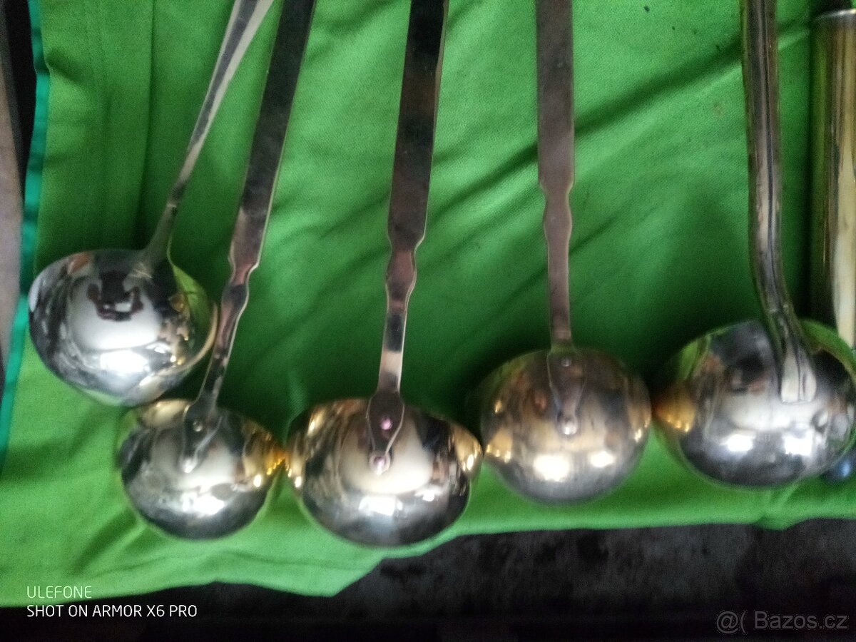 Mosazné naběračky, cedník a hustilka - 3