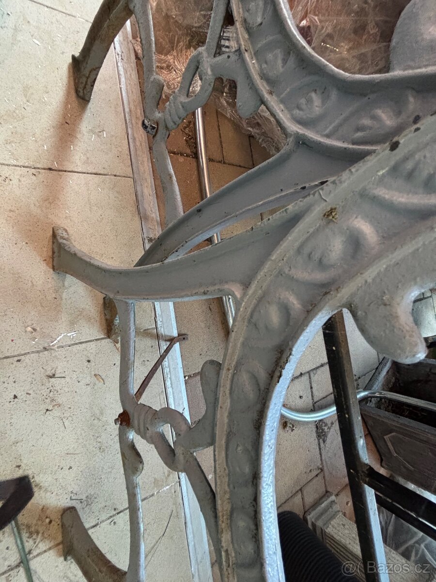 Litinova lavicka - 3