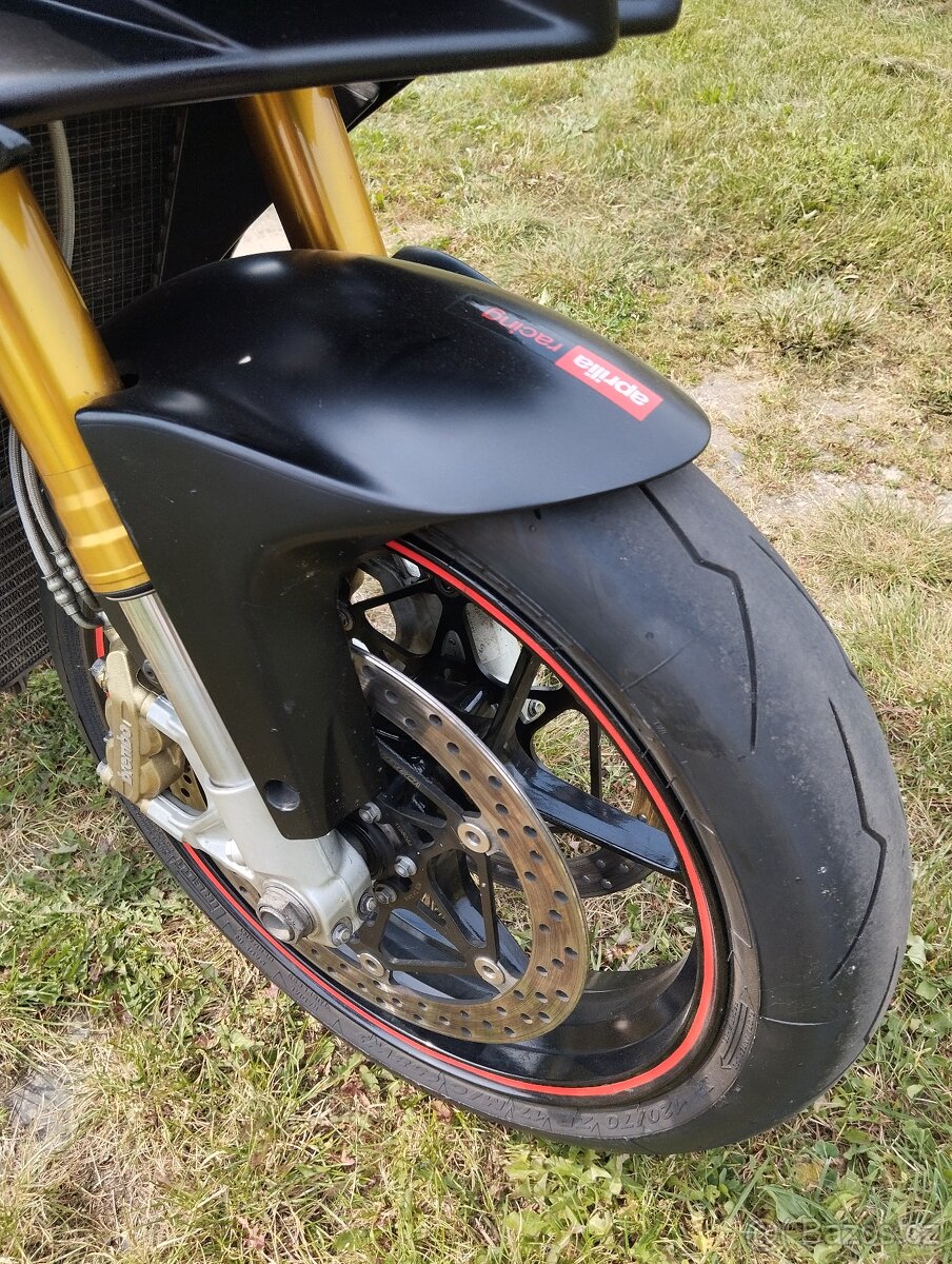 Aprilia Tuono V4 - 3