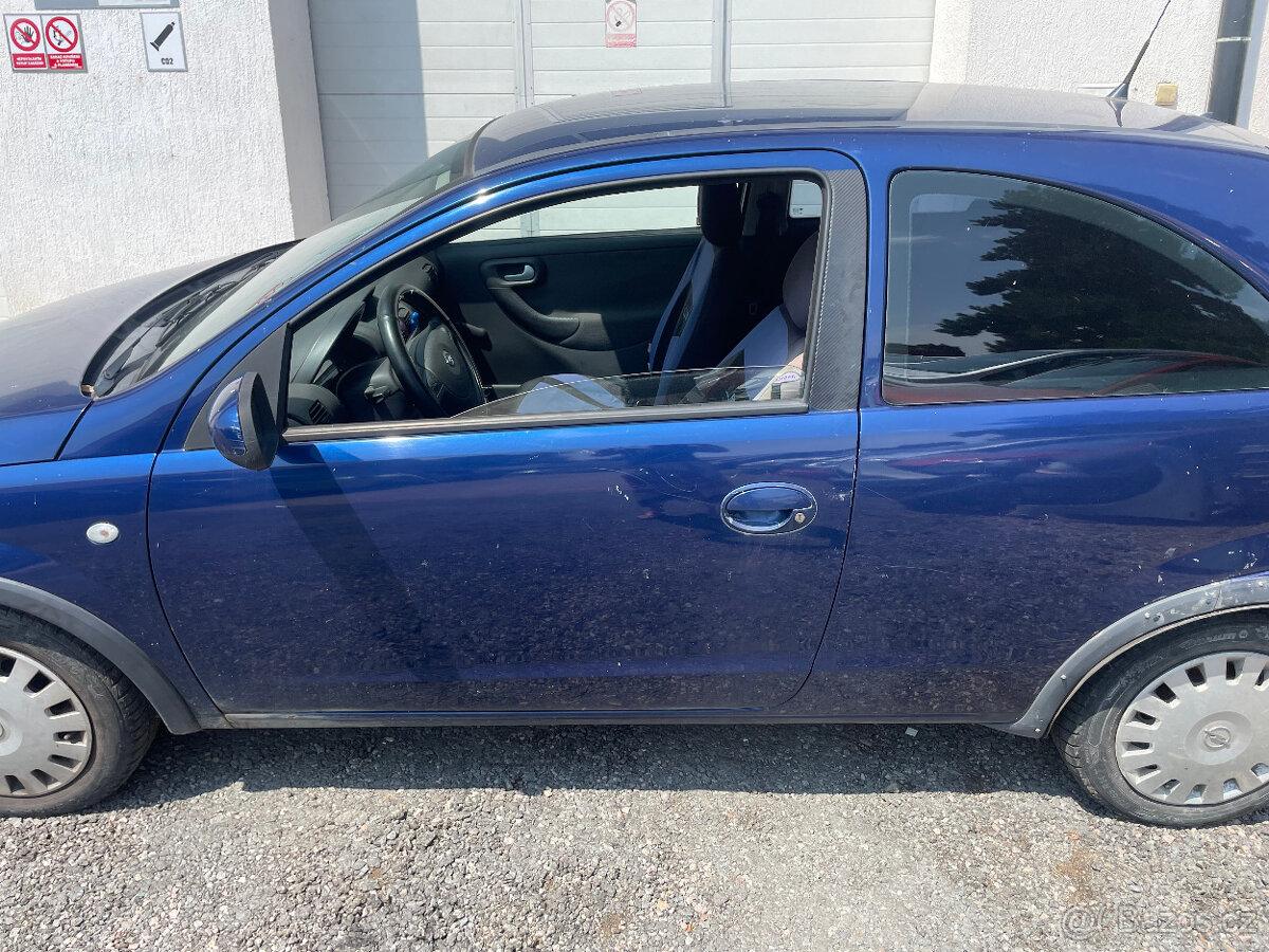 Opel Corsa C 1,6 12V - náhradní díly - 3