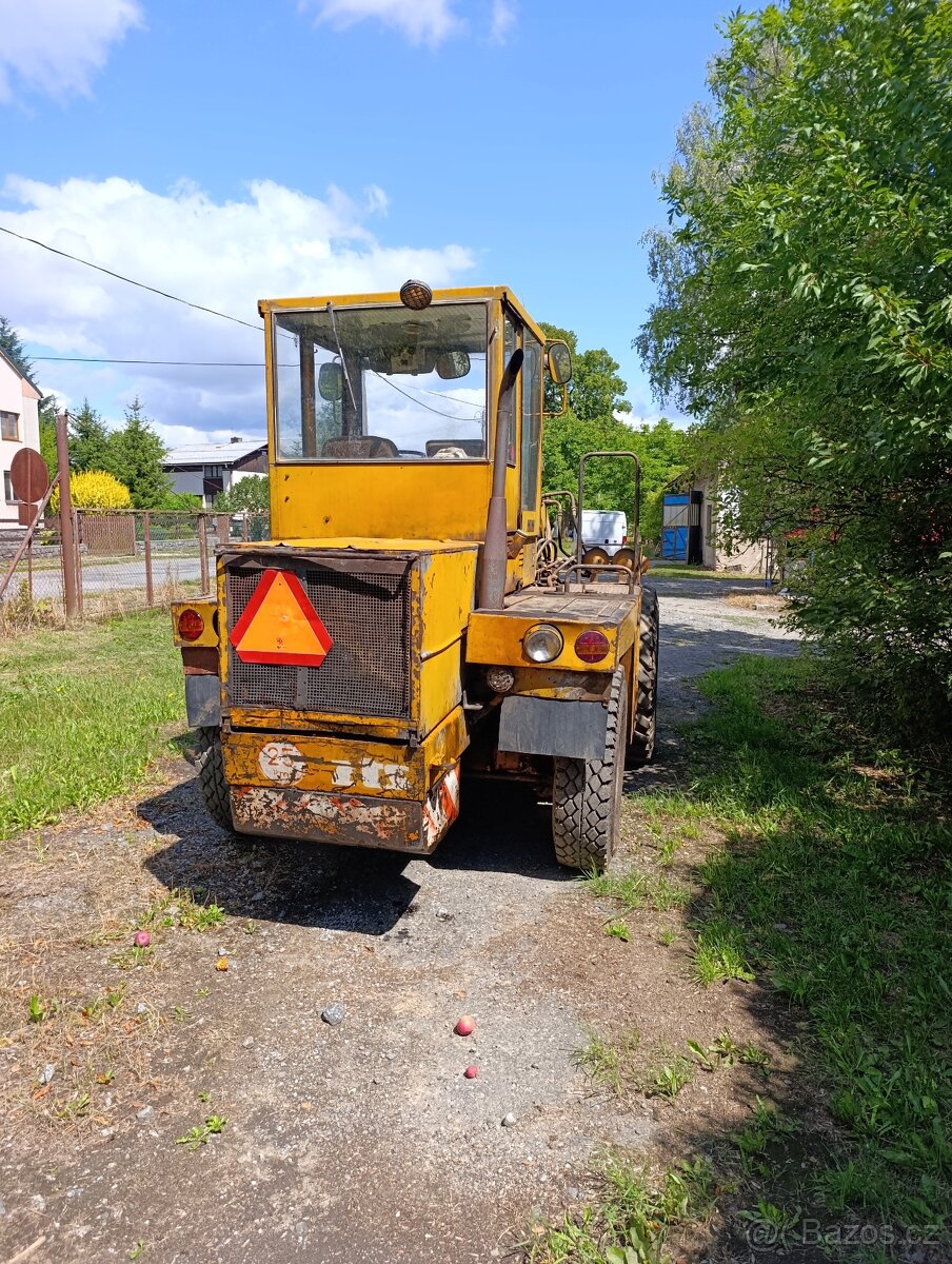 Nakladač Hon UN 053.2 4x4 - 3