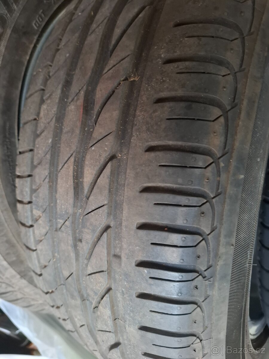 Bridgestone Turanza 225/55/R16 - 3