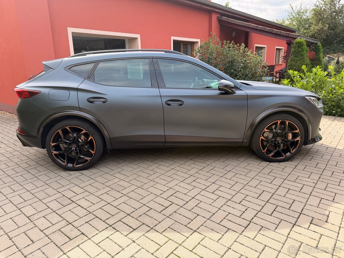 Cupra Formentor VZ5/390PS/4x4/360 kamera/ - 3