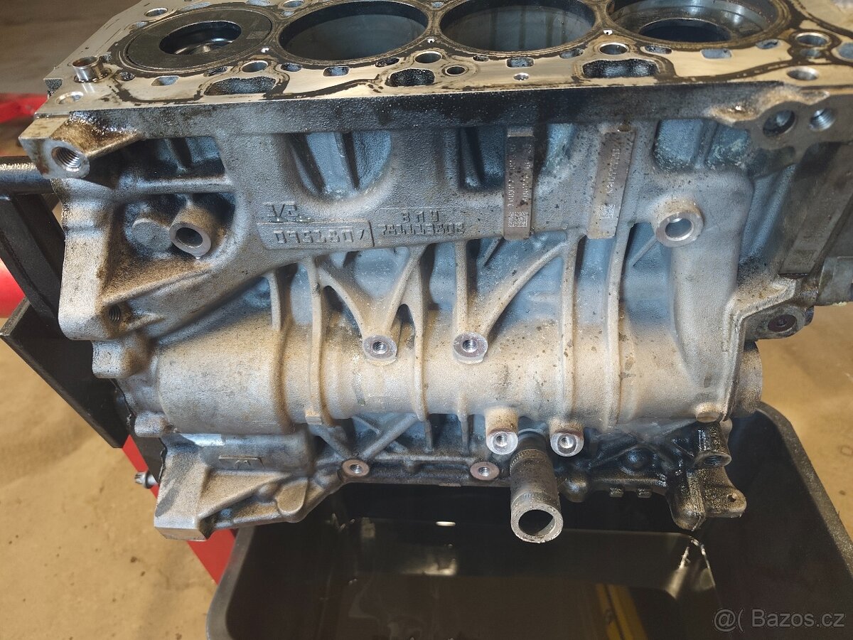 Blok BMW n47d20 A C - 3