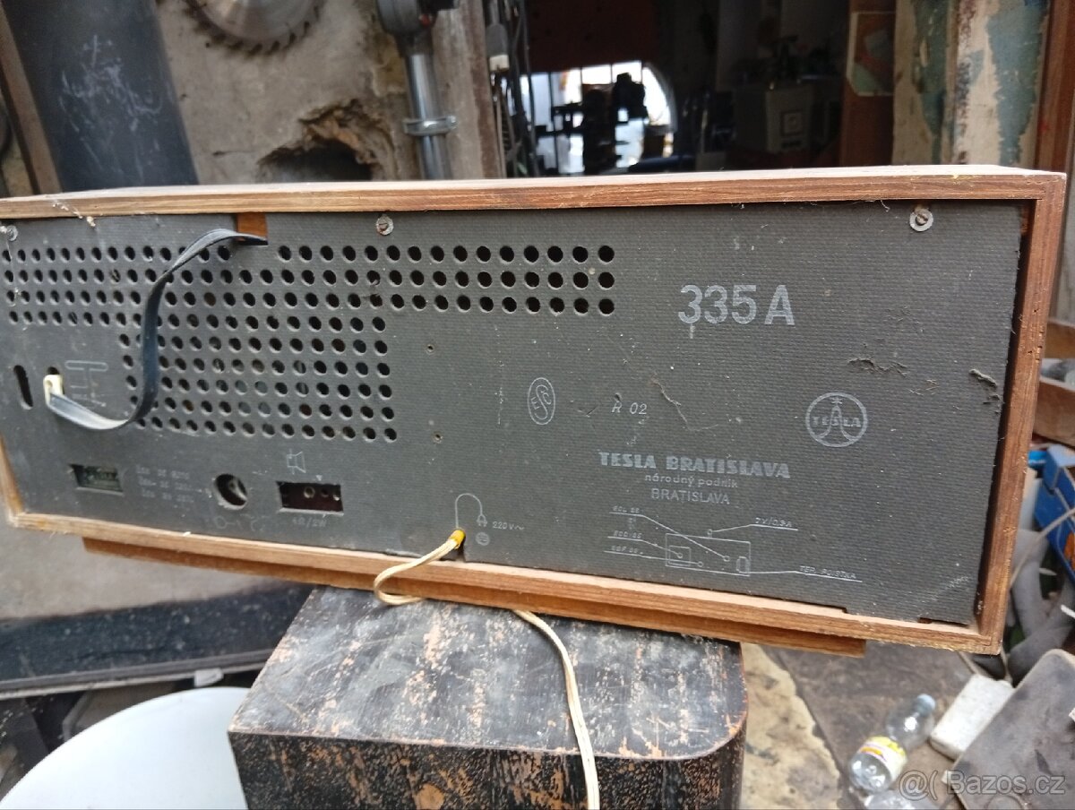Starý rádio tesla - 3