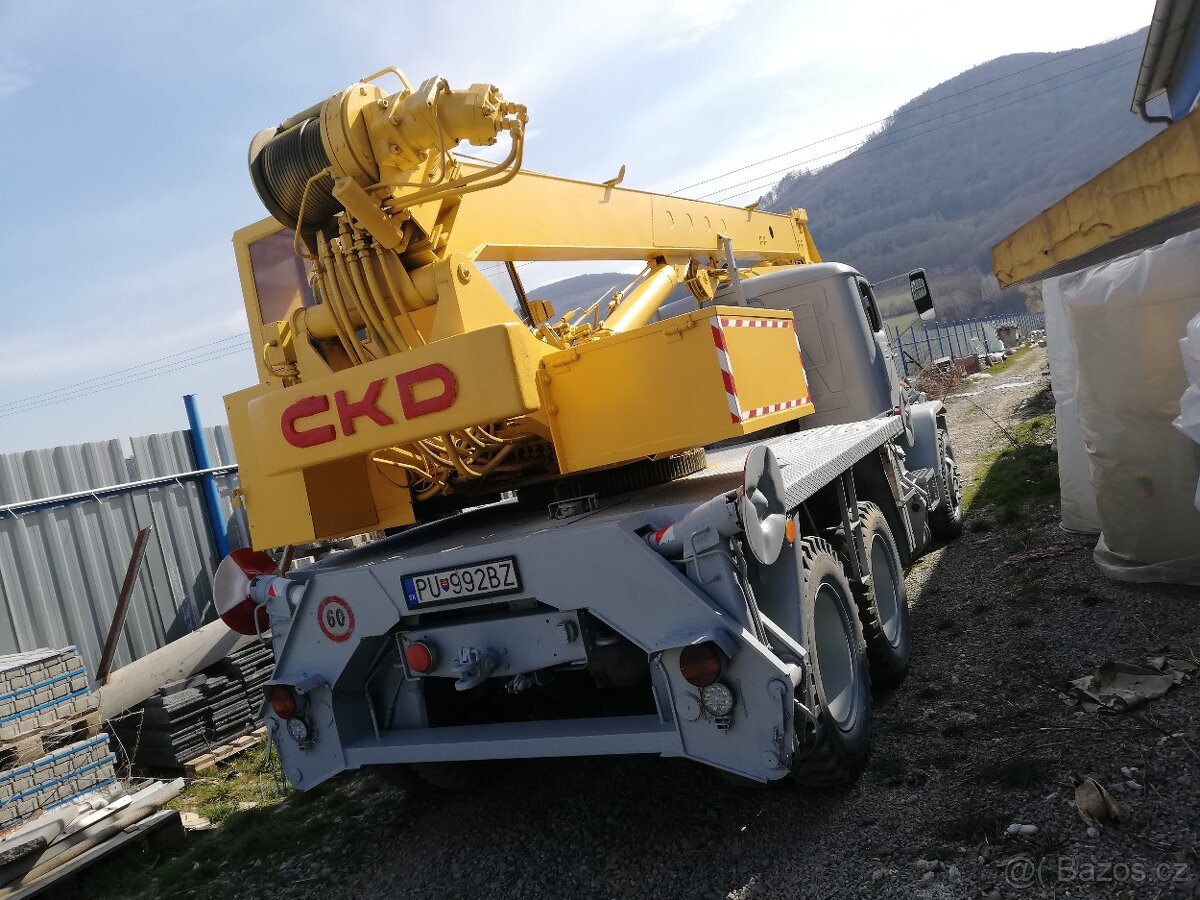 Autojeřáb V3S AD080 - 3