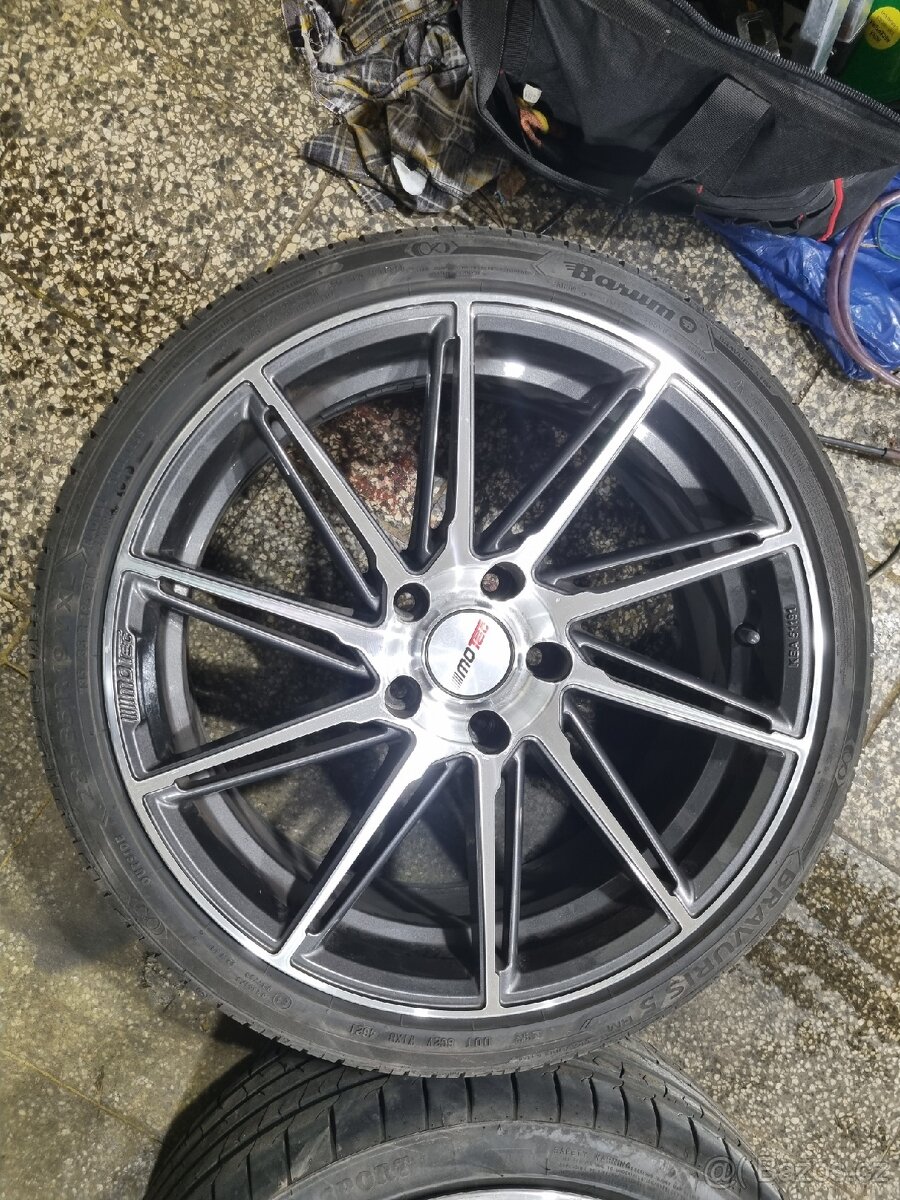 Alu kola pro BMW Motec Aventus MCT11 R19 5x120 - 3