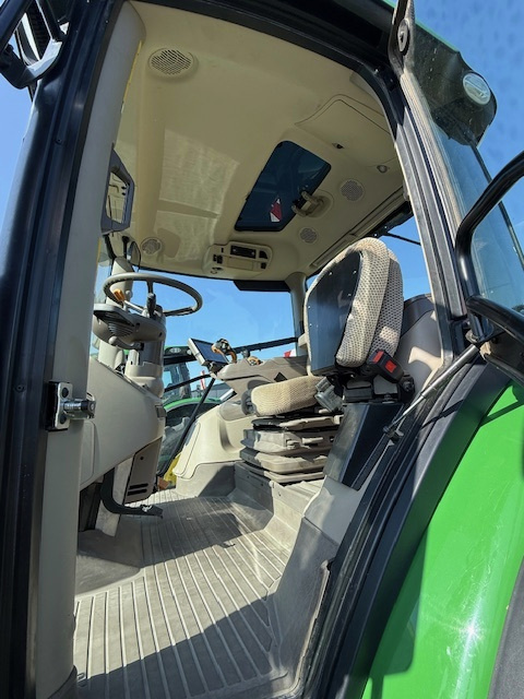 Traktor John Deere 6250R - 3