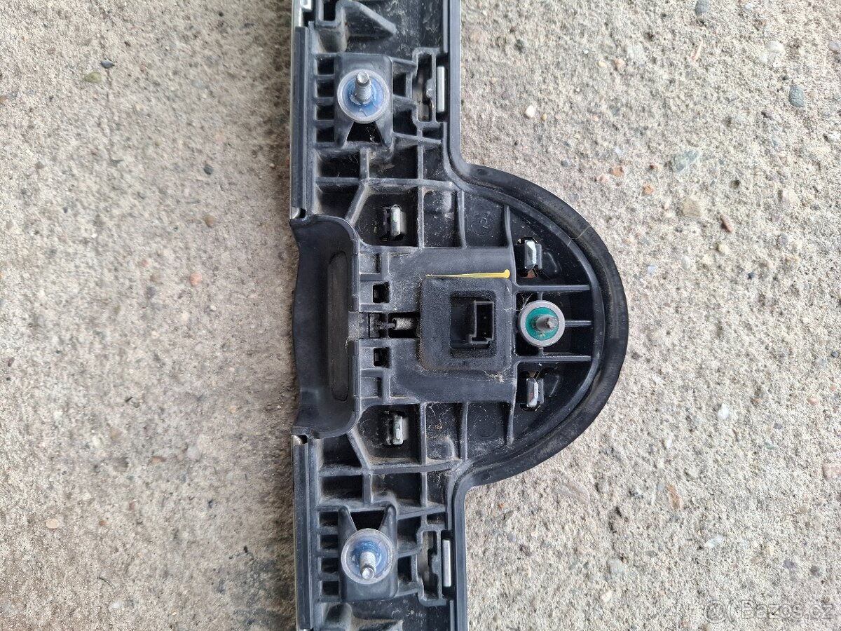 Opel insignia hb i sedan lišta zadních dveří - 3