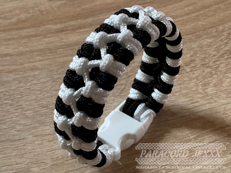 Paracord náramek (20 cm) black - white - 3
