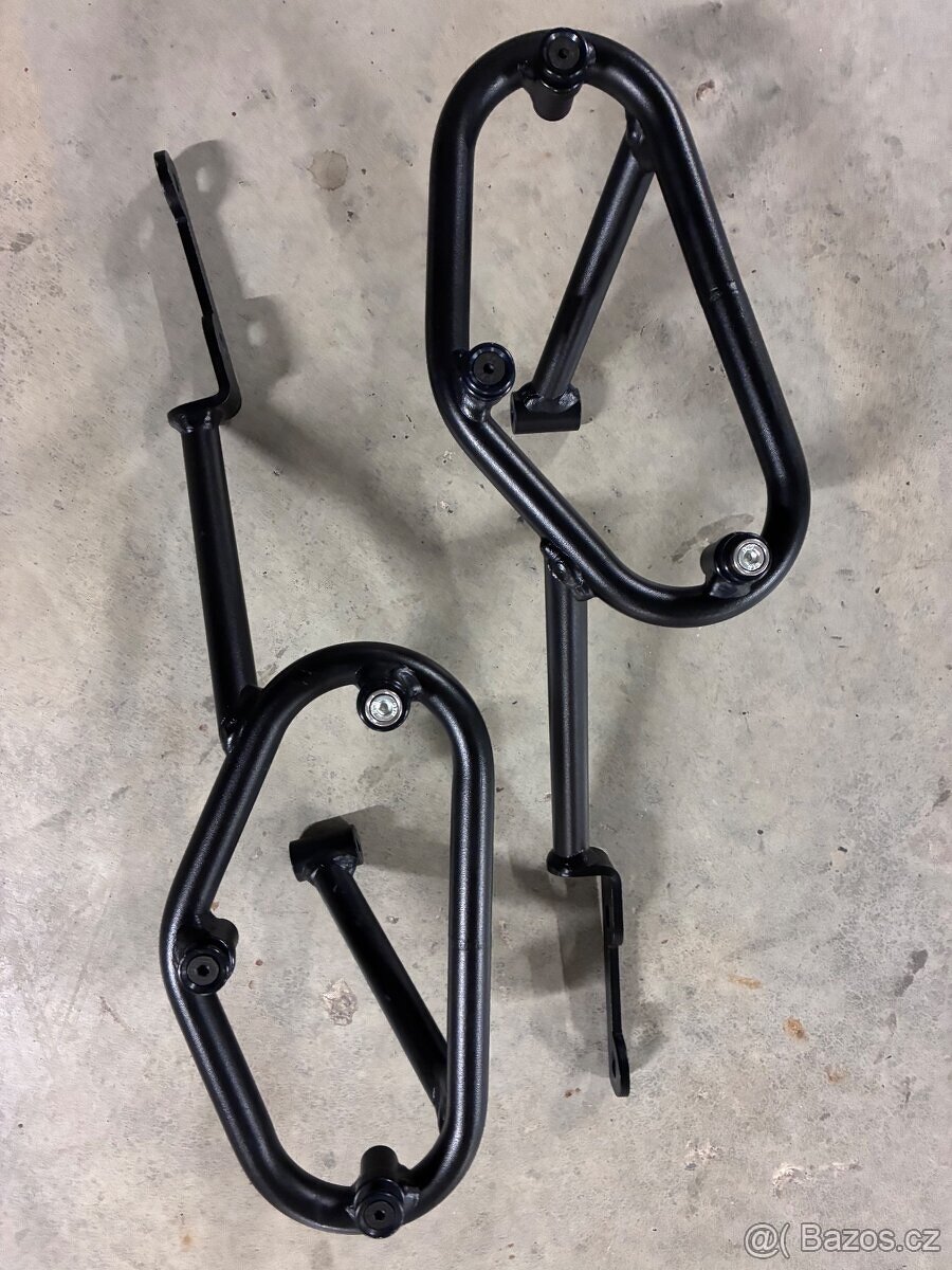 Prodám sadu nosiče kufrů SW-motech SLC pro honda cb 1000r - 3