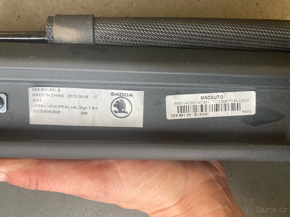 Dělící síť pro Škoda ||| combi 5E9.861.691.B - 3