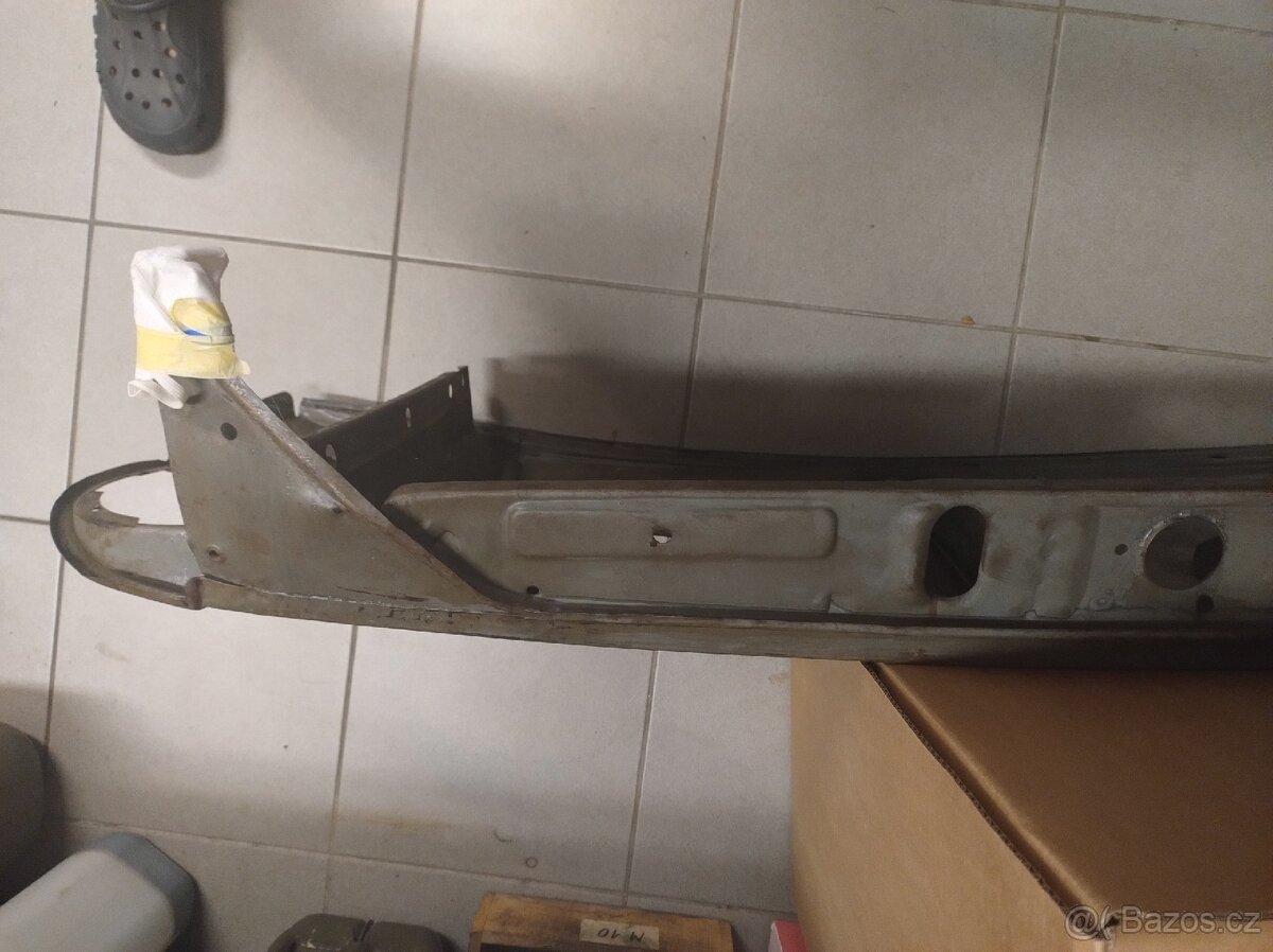 Škoda 110r, 110ls přední čelo - 3