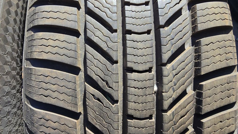 Zimní pneu 205/60/16 Continental - 3