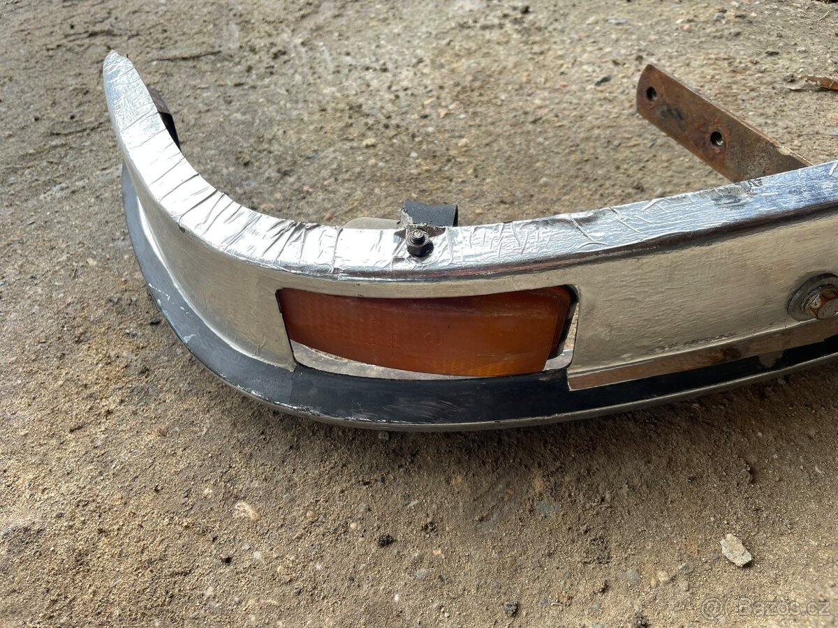 Škoda 100 - nárazník - 3