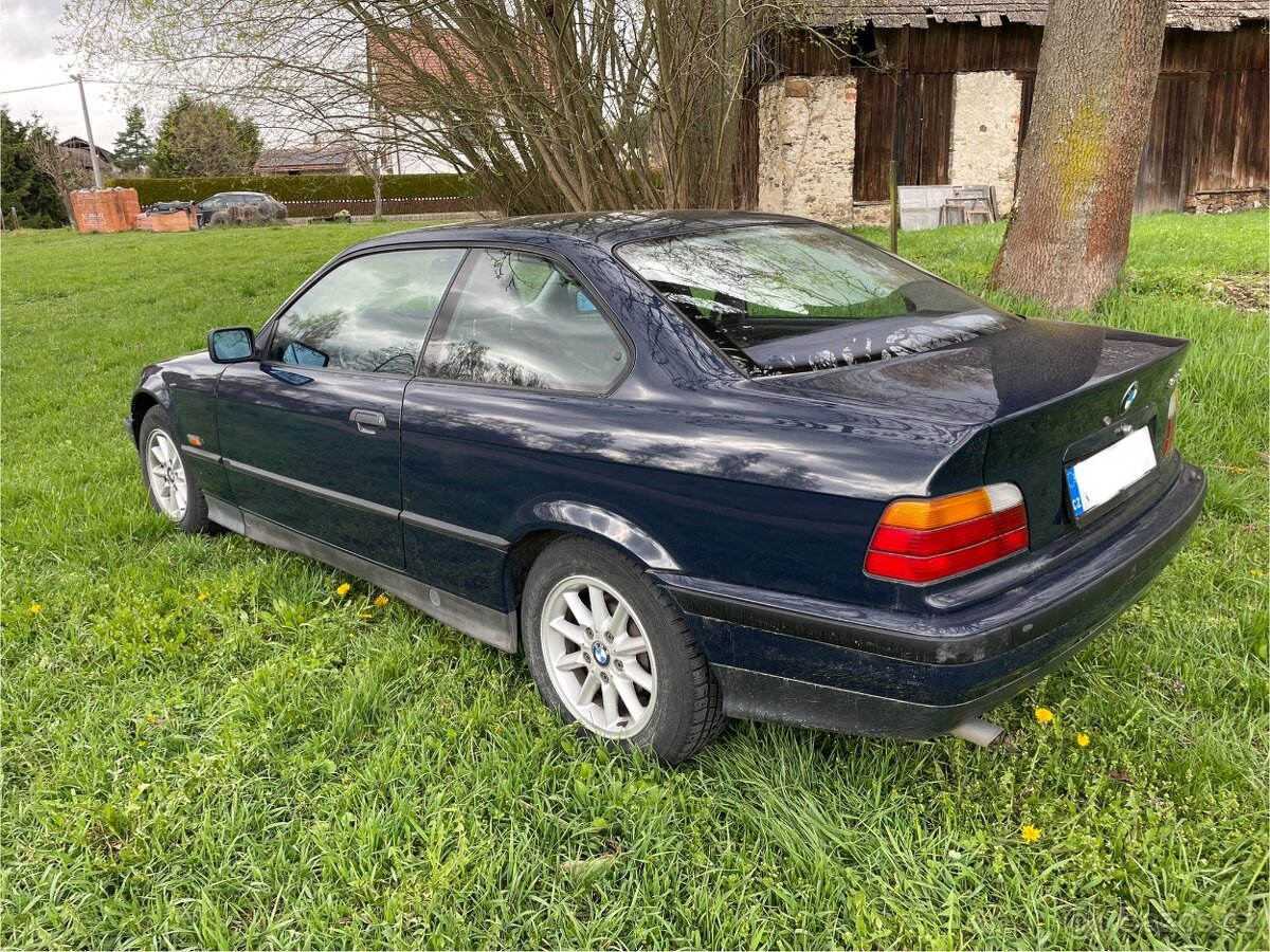 BMW 316i e36 coupe - 3