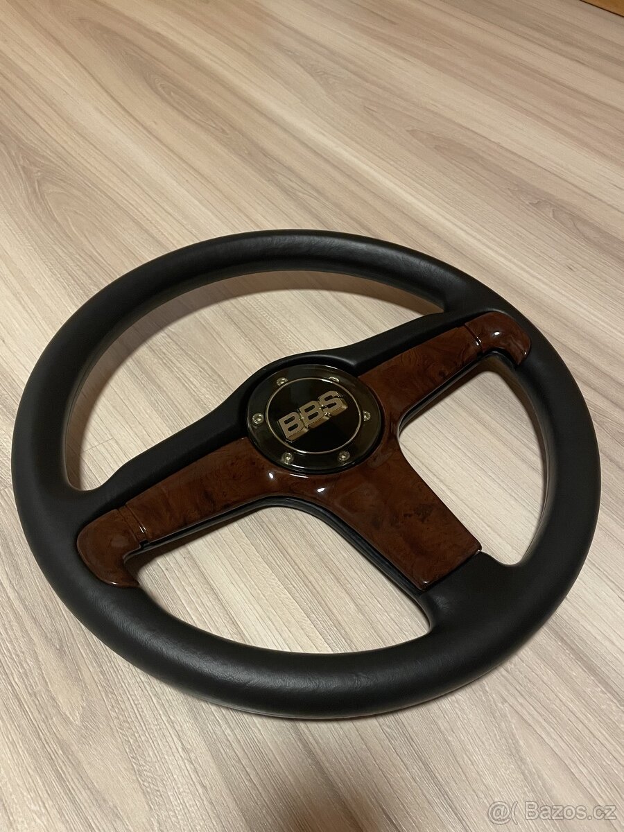 Volant s logem BBS - 3