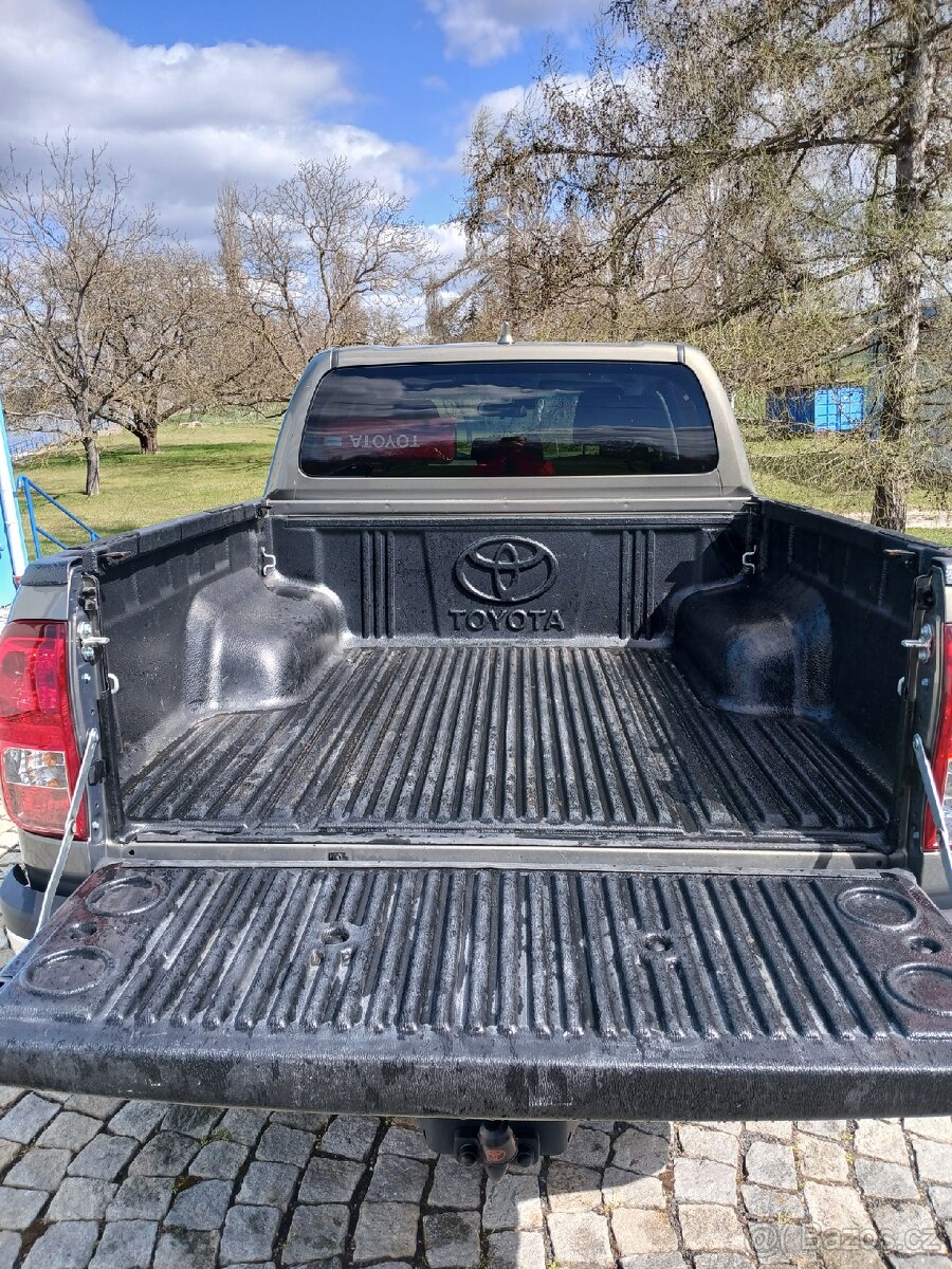 Toyota Hilux 2.4D 4x4 Active