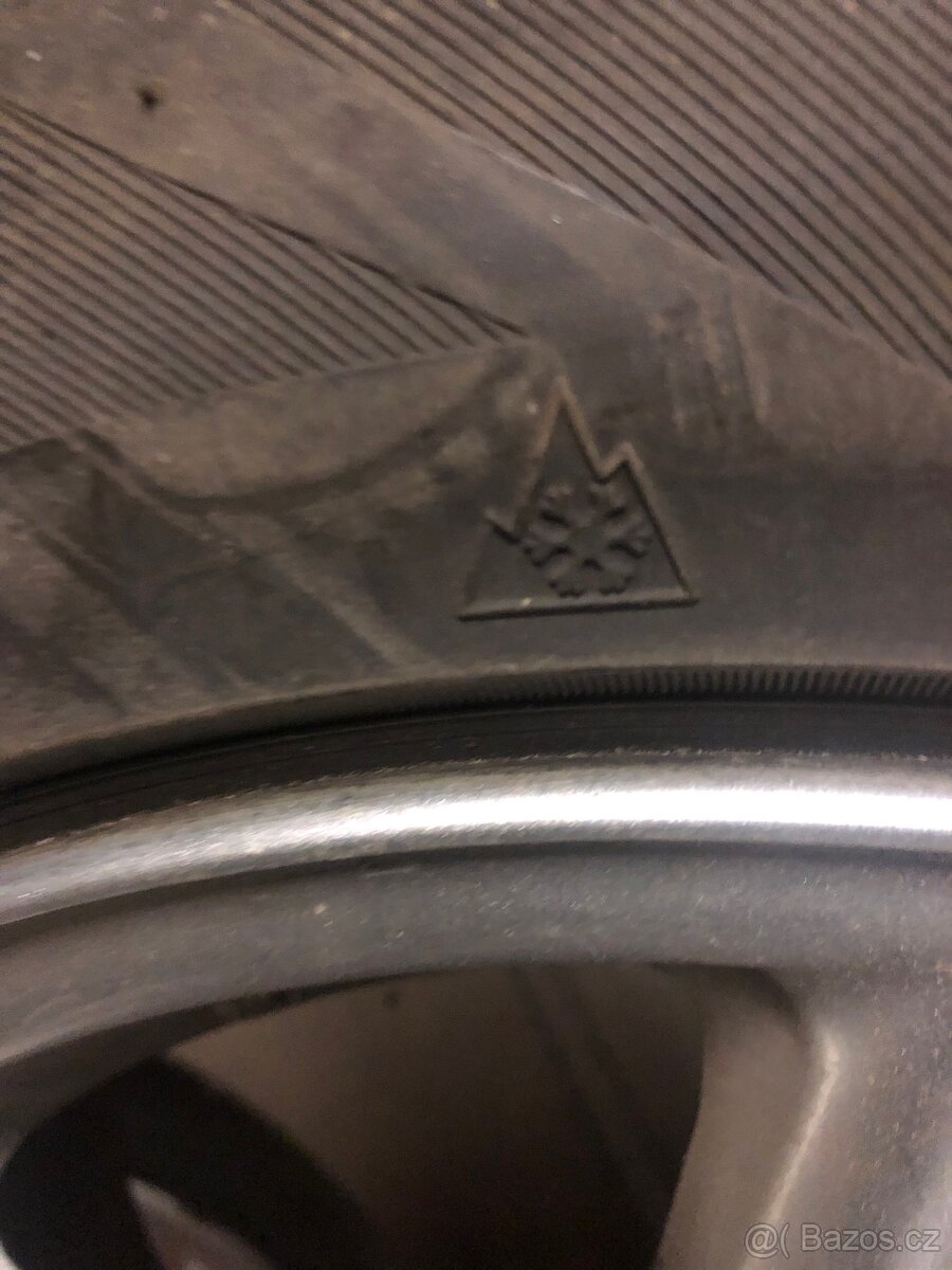 Prodám sadu zimních kol 195/55R15 Peugeot s roztečí 4x108 - 3