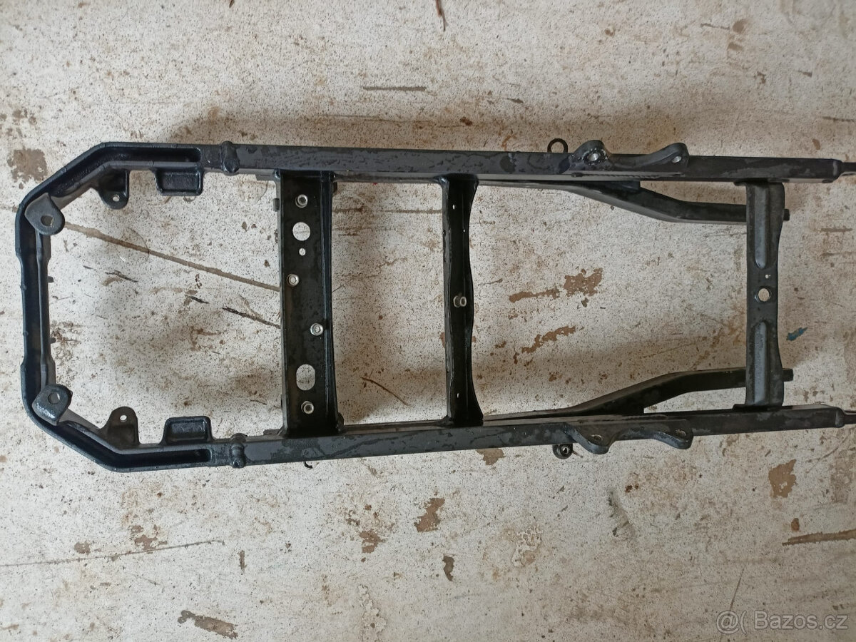 Podsedlový rám Yamaha FZ1 - 3