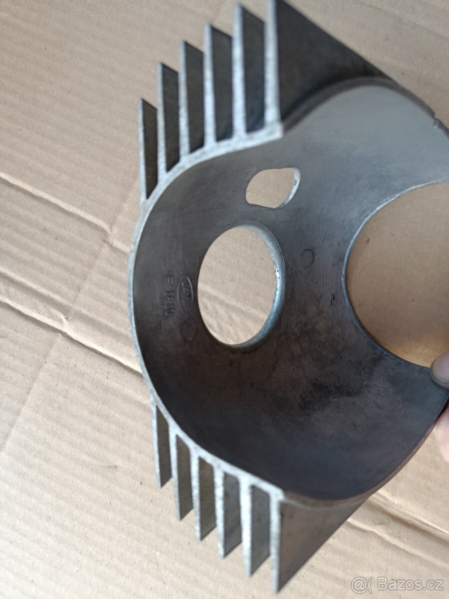 Jawa 250 Kývačka - 3