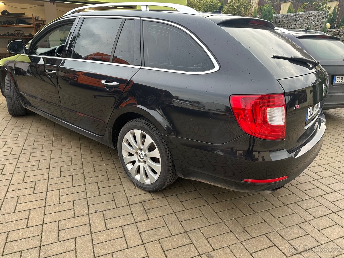Škoda Superb 2 2.0 TDI. 2010 KOMBI - 3