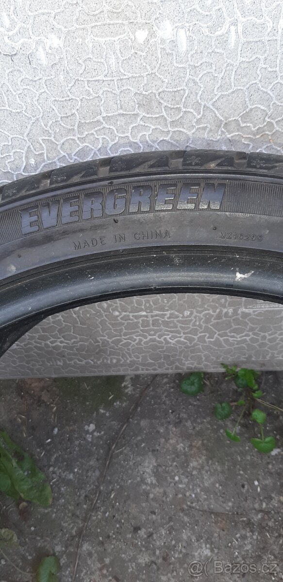 Zimní 225/40/19 - 3