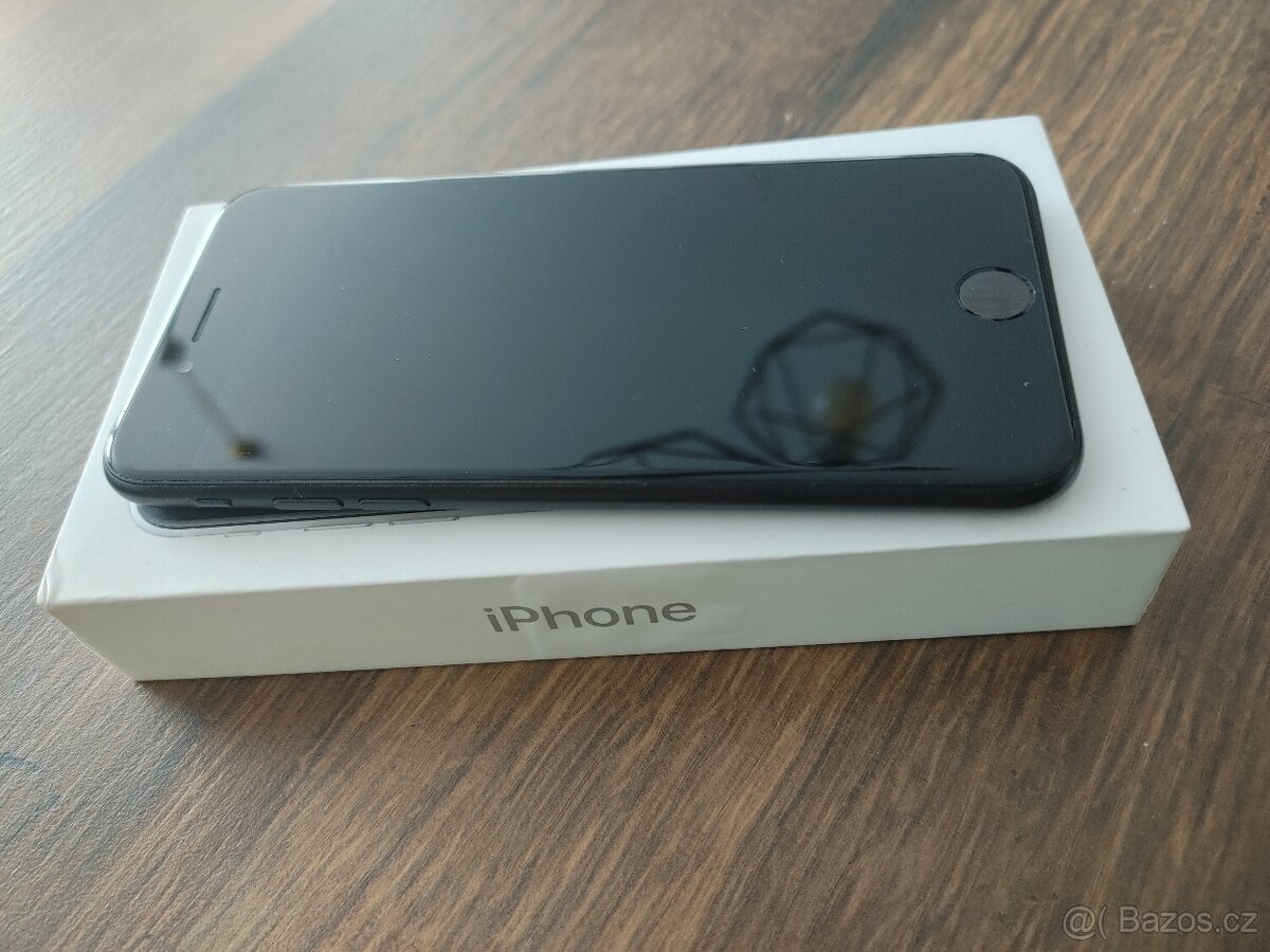Apple iPhone SE 2.gene 2020, 128GB + krabice - 3