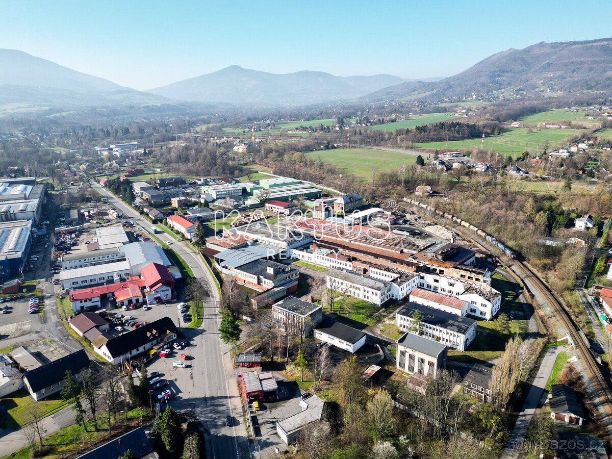 Pronájem skladového prostoru 1800m2 ve Frýdlantu nad Ostravi - 3