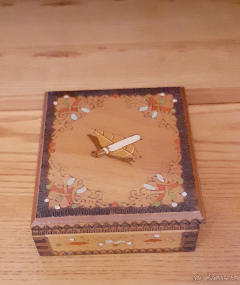 retro dřevěná krabička na cigarety - 3