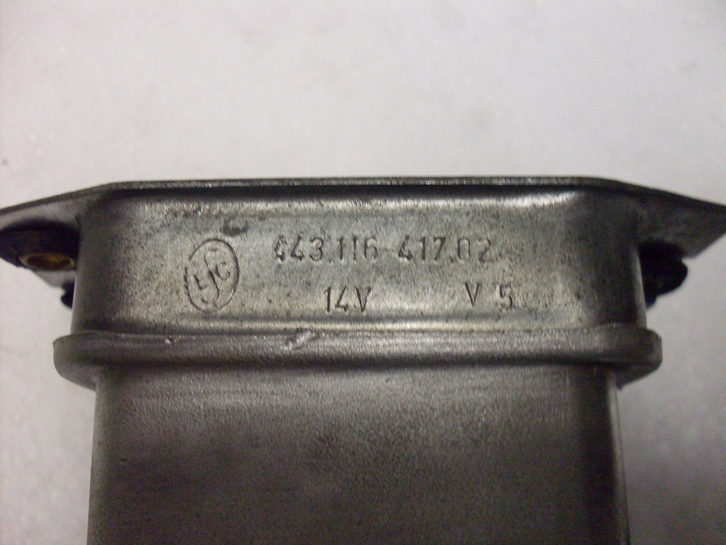 Prodám regulátor napětí 14V - 3