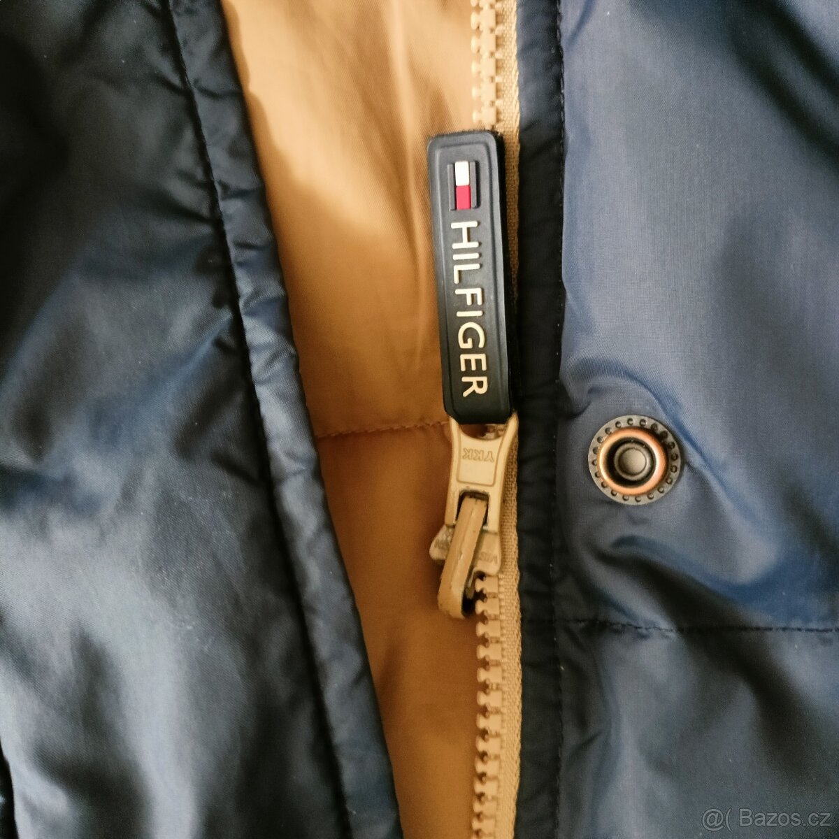 Péřová vesta značky Tommy Hilfiger - 3