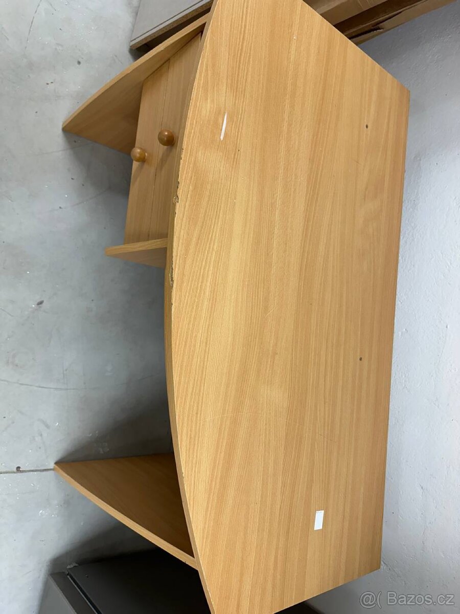 Psací stůl – dekor dřeva - 3