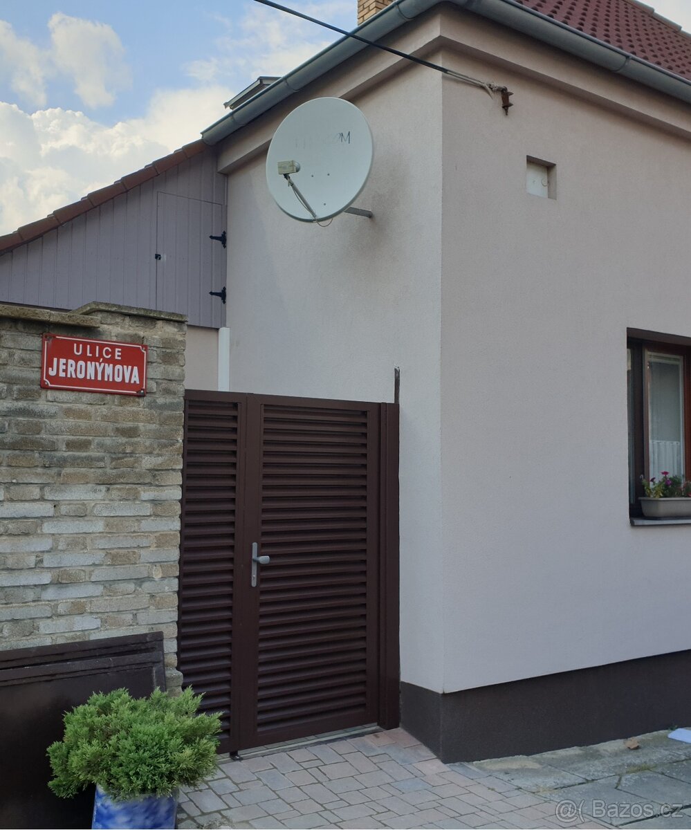 Zámečník / zedník / montážník. - 3