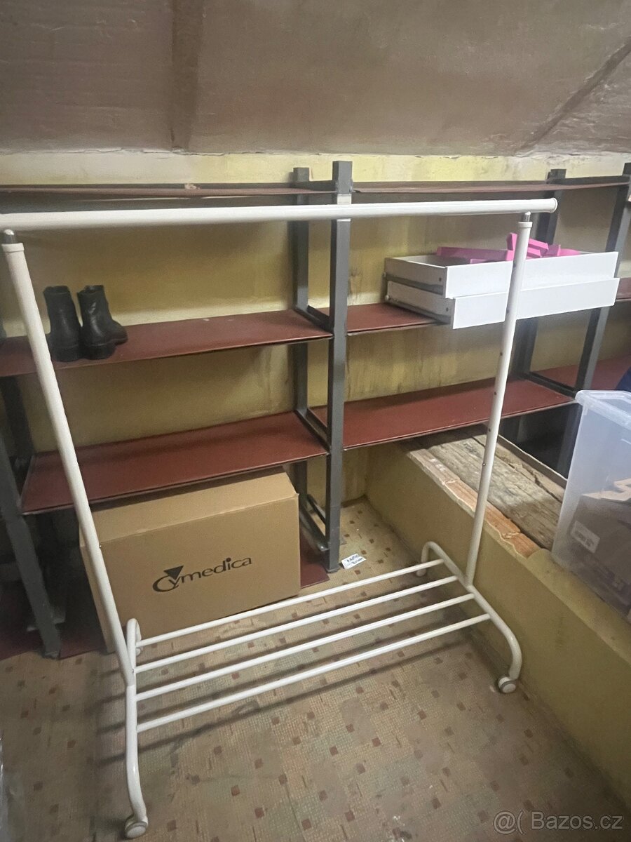 Stojan na oblečení KEA RIGGA - 3