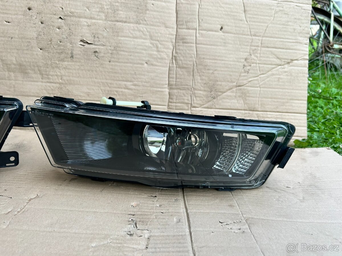 Mlhovky Škoda Rapid s LED černé - 3