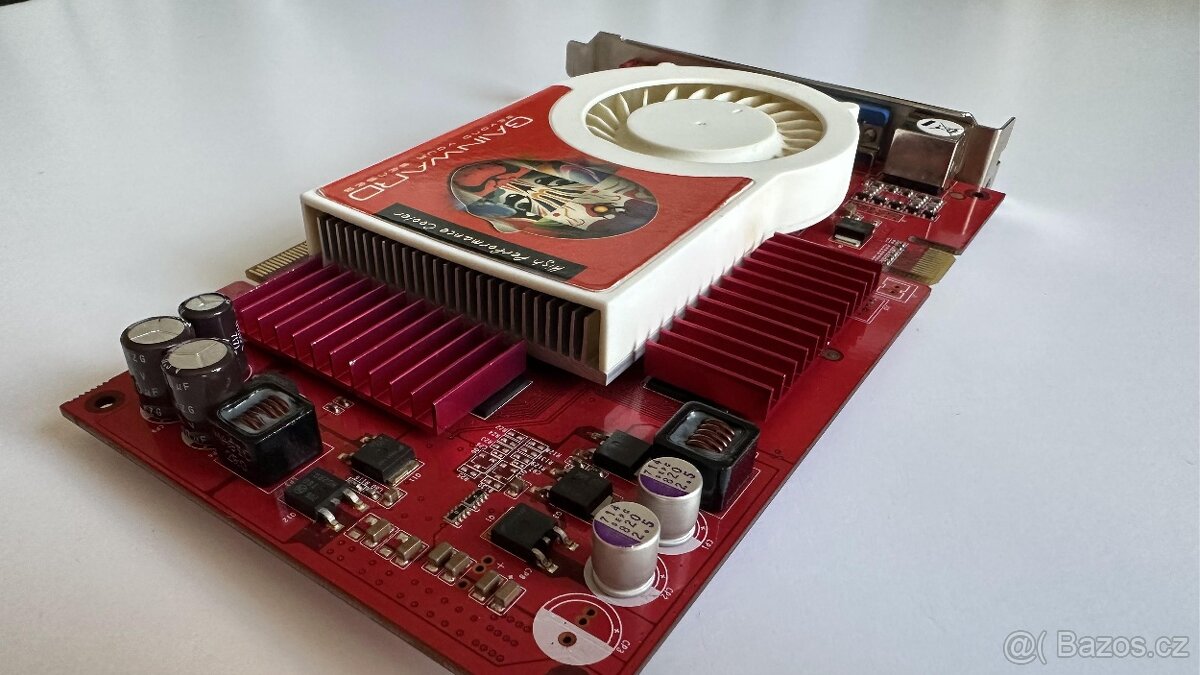 Gainward Bliss 7600GT / 256MB / PCI-E - 3