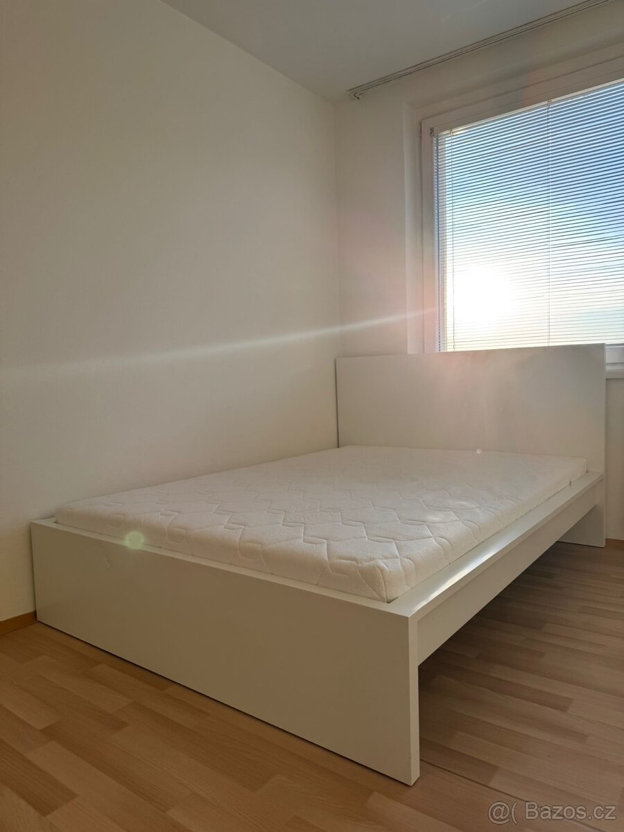 Postel 140x200 IKEA MALM - 3