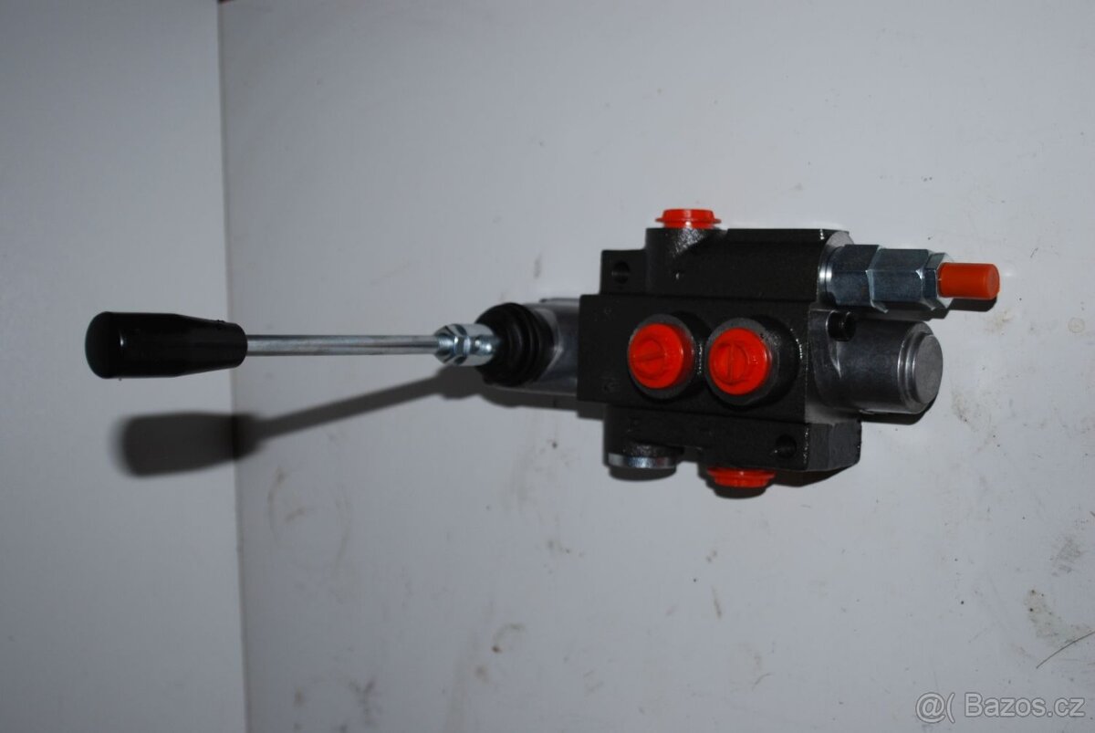 Nový hydraulický rozvaděč - 3