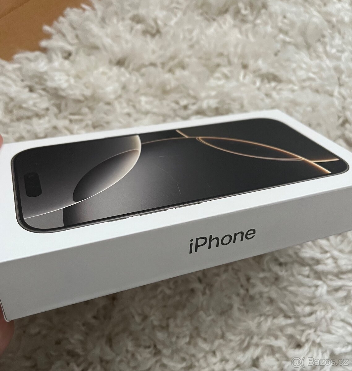 Apple iPhone 16 Pro - 3