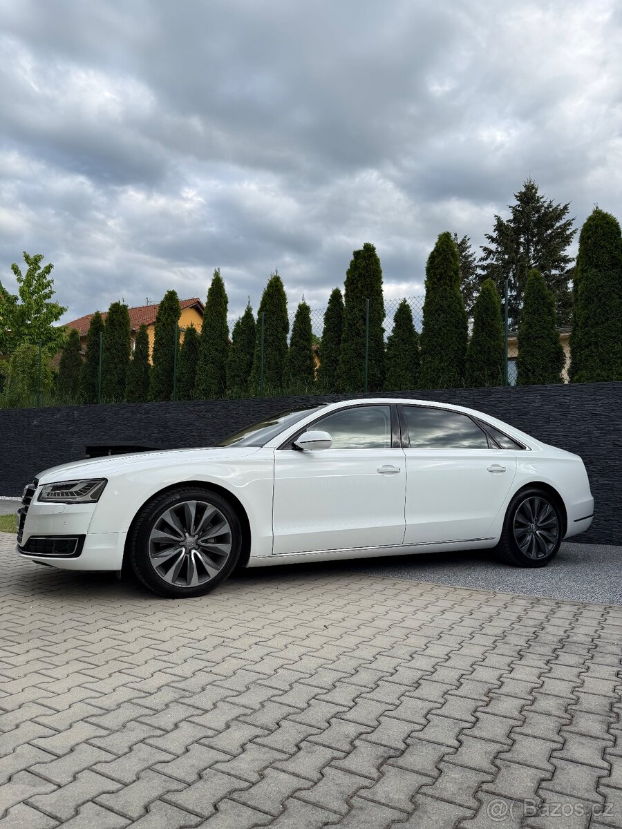 Audi A8, 3.0TDI 193kw Long Panorama Ojeté, 11/2014 - 3
