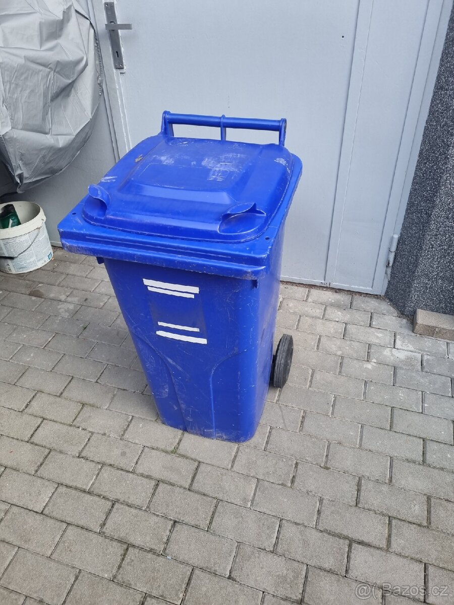 Plastová popelnice - 3