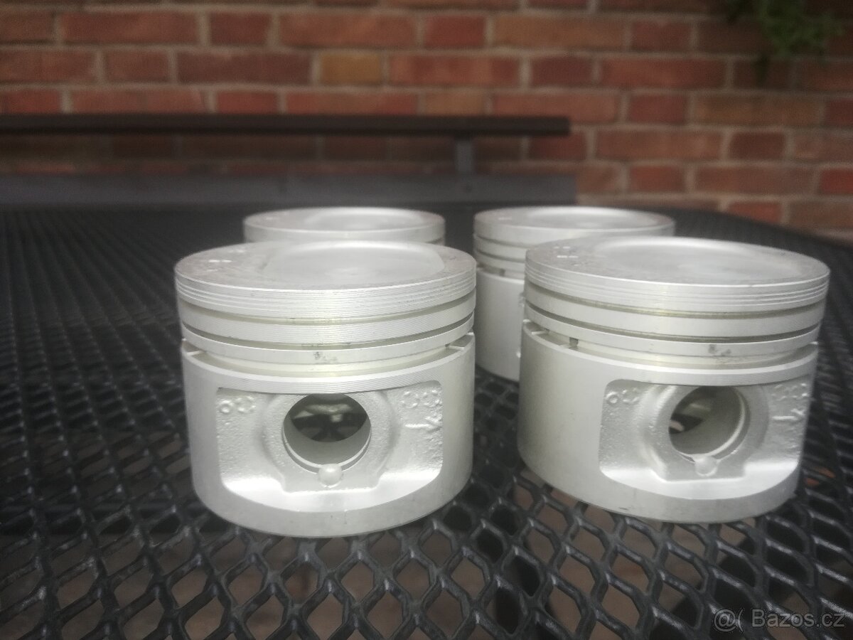 Pisty Škoda Rapid 135,Favorit 135 - 3