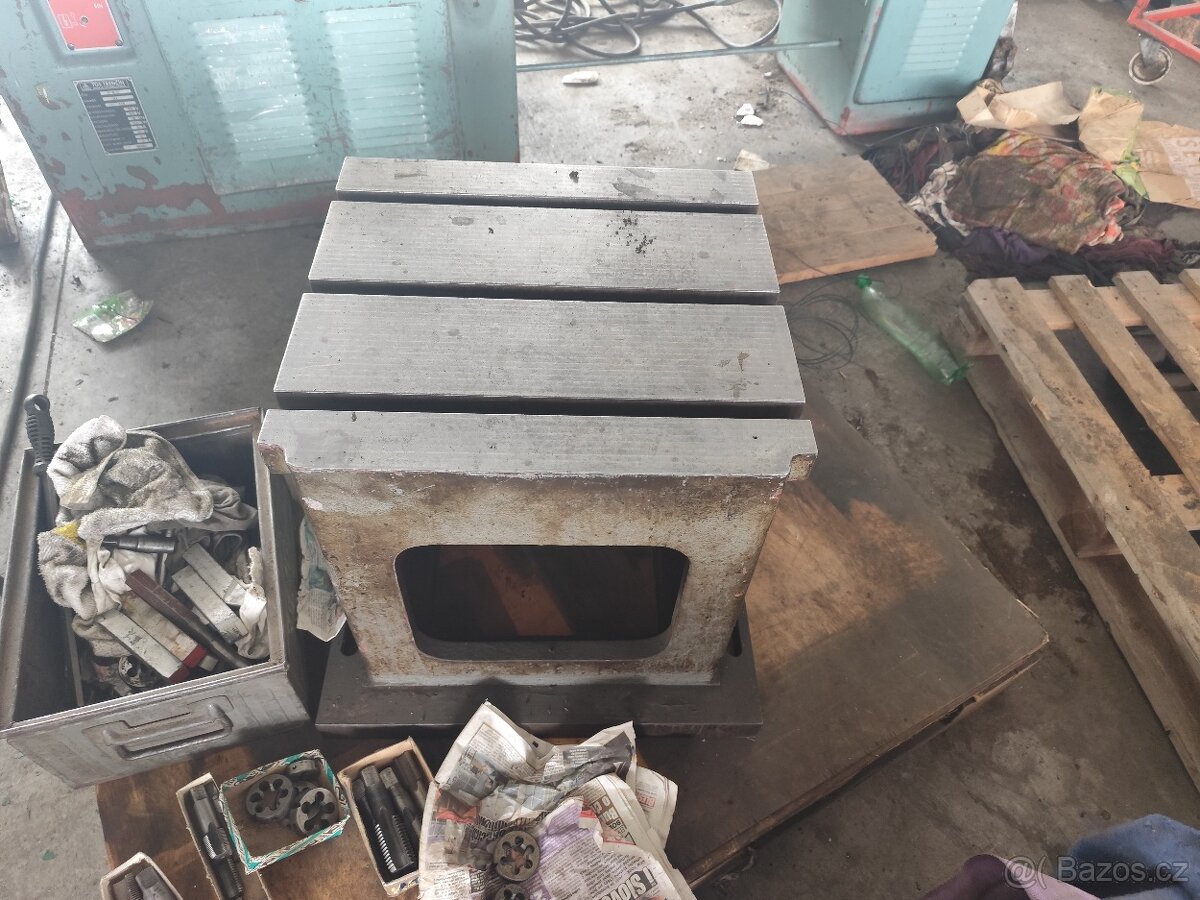 montážní, litinová kostka - 3