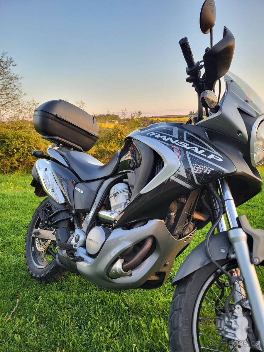 Honda Transalp XL700V - 3