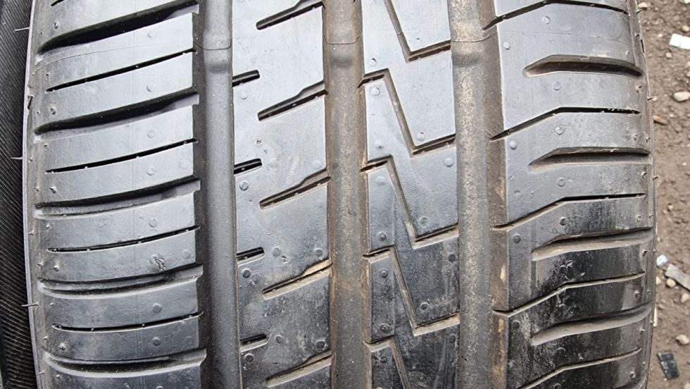 Letní pneu 185/55/15 Falken - 3