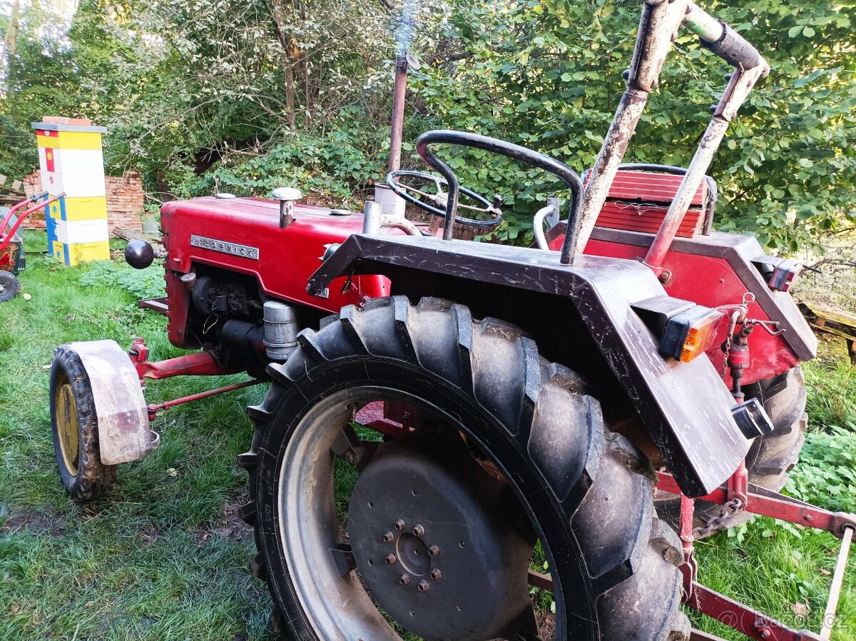 Prodám traktor Mc Cormic D 324 Standard - 3