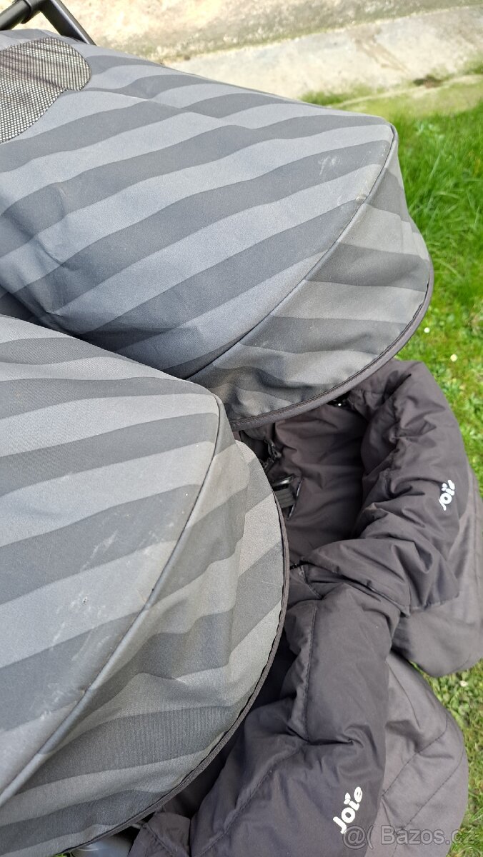 Golfovy kocarek pro dvojcata - 3